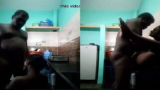 Pollachi uncle manaiviyai oomb vaithu ool seiyum sex clips