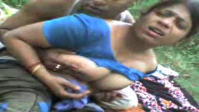 Teluge Village Xxxx Videos - Salem tamil village aunty big boobs xxx video - tamil aunty sex
