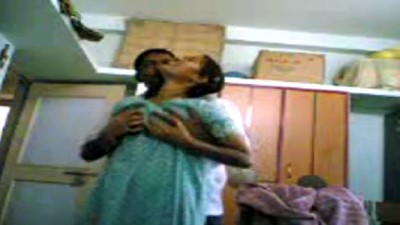 400px x 225px - Chennai wife oombi ookum tamil nadu sex xxx video - tamil sexy