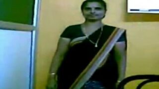 Pundai Saping Videos Xxx - Tamil teacher kathalanai matter podum sex videos paarungal