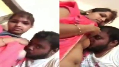 Tamil Aravani Sex Videos - Thirunangai mulai kaambai sappi uriyum tamil boobs sex videos