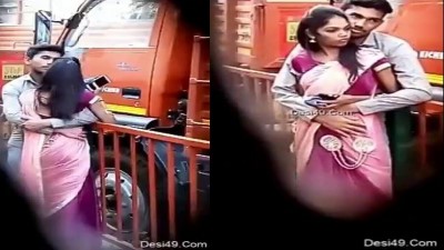 Tamil Public Sex Videos - Local ilam pen soothu mulaiyai pisaiyum tamil public sex video