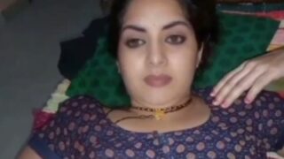 Thevidiya Bhabhi kozhunthanai kiss seithu seriya ool seigiraal