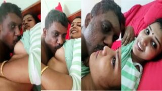 Kerala beautiful girl mulaiyai Tamil uncle sappi kiss seigiraar