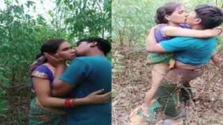 Village bhabhi forest ulle velaikaranudan saree thuki sex seikiral