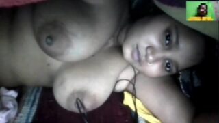 Kerala mallu ponnu tamil paiyanudan sex video call paesukiral