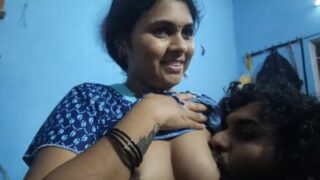 Kerala local wife kalla kathalan udan santhoshamaaga ool seigiraal